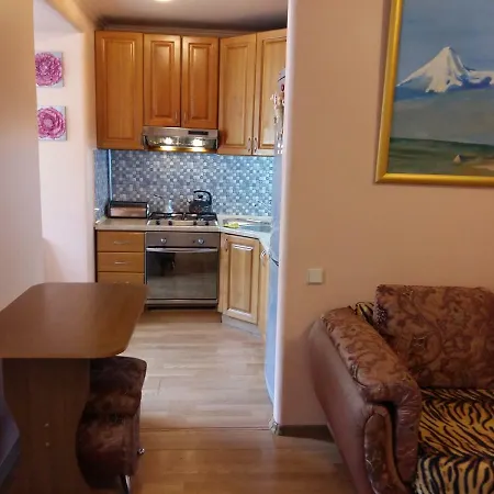 Apartment 3-х комн квартира в приморском районе